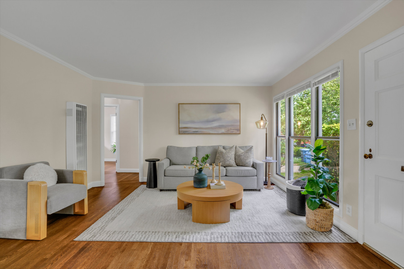 06-561 Cedar st-6.jpg